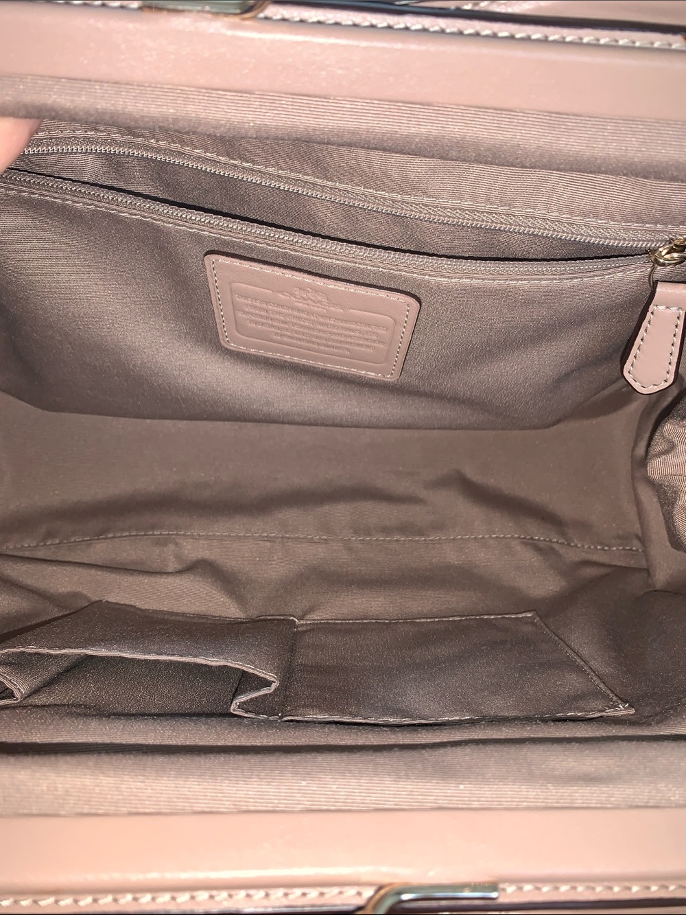 GUC Coach Madison Gather Twist Camie Satchel L 12” x H 10” x D 3.5” - Picture 6 of 7